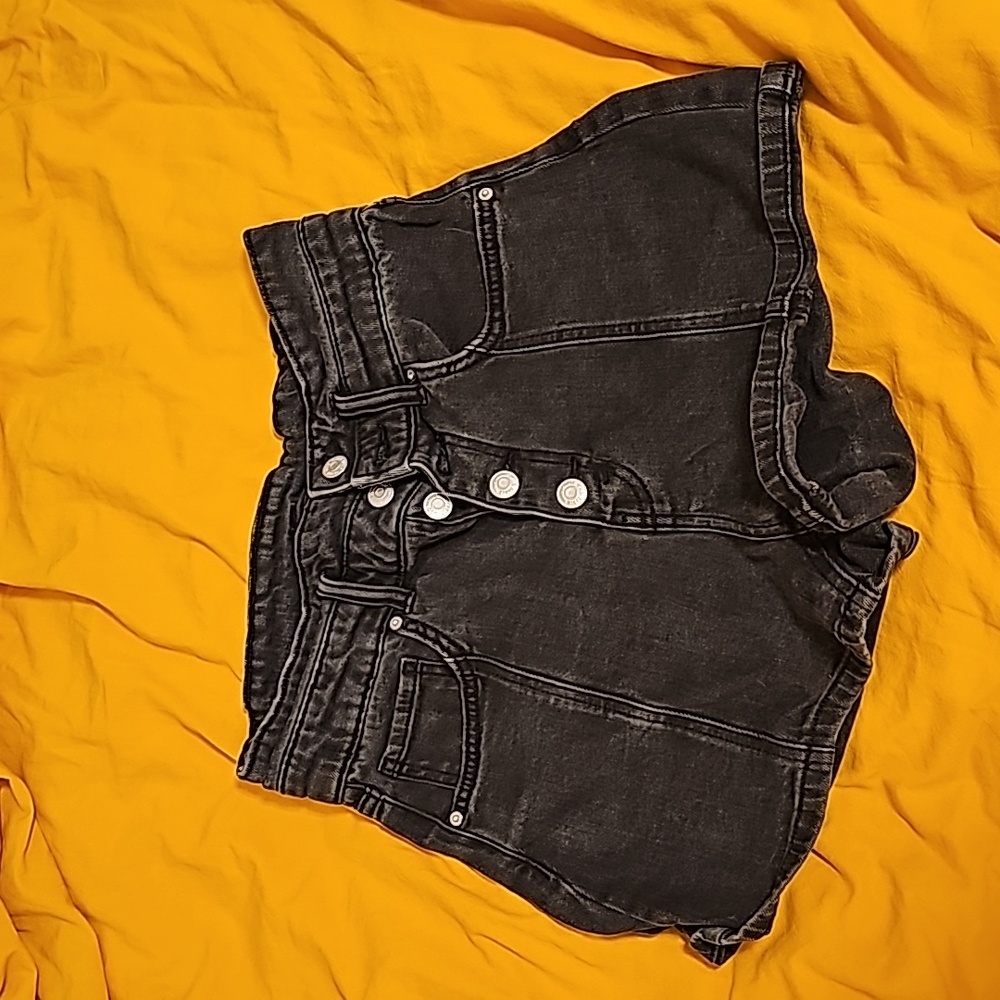 High waisted black shorts (Size 6)